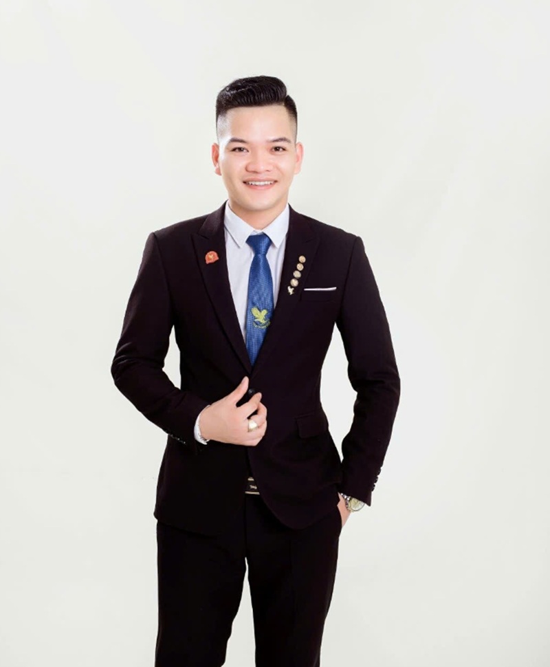 Vinh danh trưởng chi nhánh mới và trưởng chi nhánh được nhận hoa hồng, tiền thưởng cao nhất từ Tổng công ty tháng 9/2025