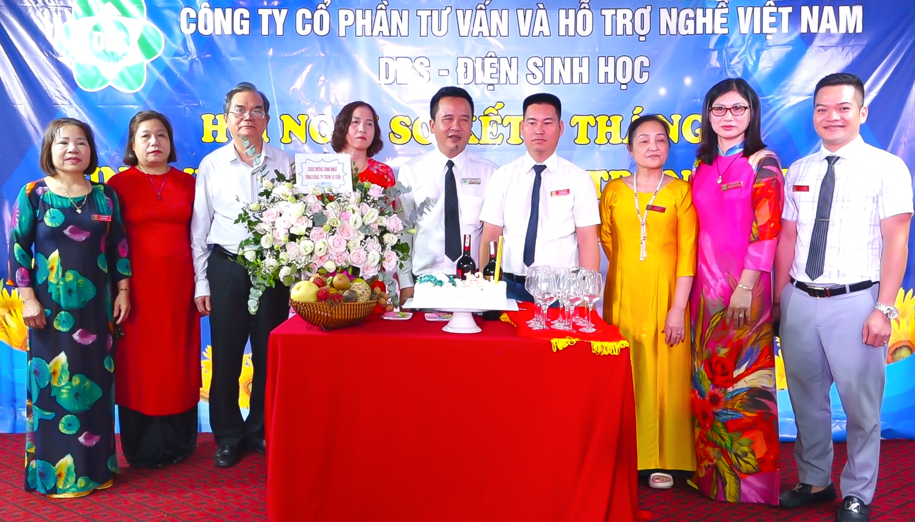 Video Hội nghị sơ kết 6 tháng đầu năm 2025 và sinh nhật tổng công ty tròn 13 tuổi