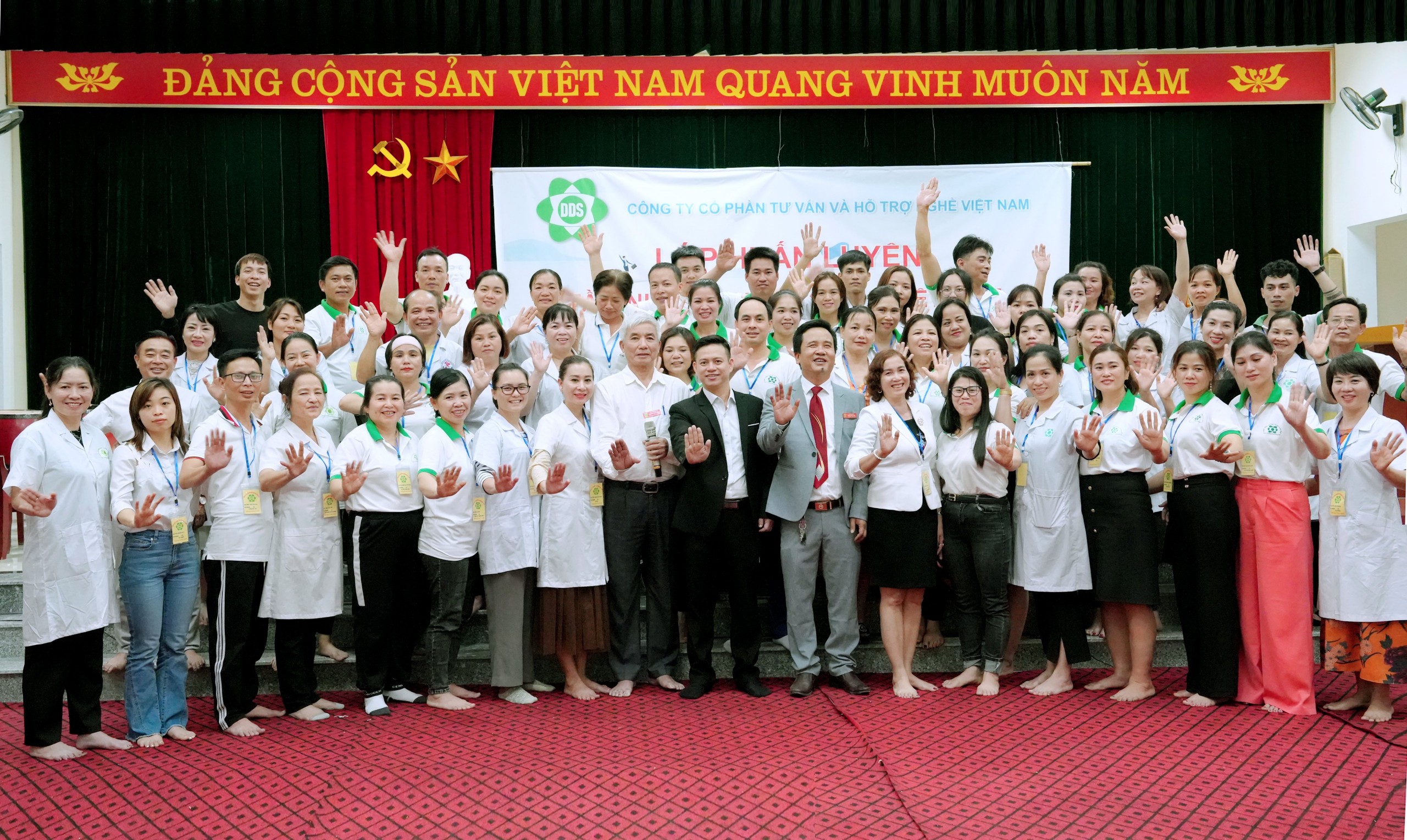 Gần 100 thành viên tham gia lớp huận luyện tầm nhìn, khai sáng DDS Việt Nam