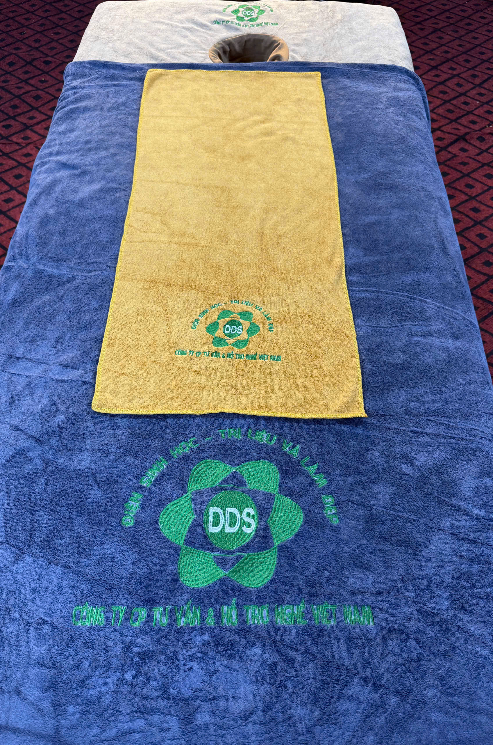 BỘ KHĂN - GA - GỐI, ĐỒNG PHỤC CHUYÊN DÙNG CHO CƠ SỞ TRỊ LIỆU ĐIỆN SINH HỌC DDS & MASSAGE