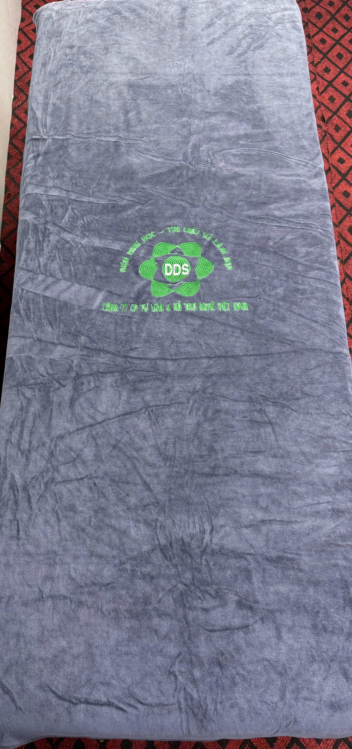 Khăn đắp DDS màu ghi
